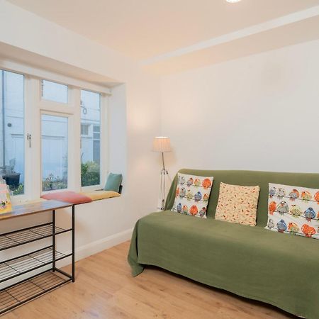 Modern One Bedroom Flat In Central Londra Exterior foto