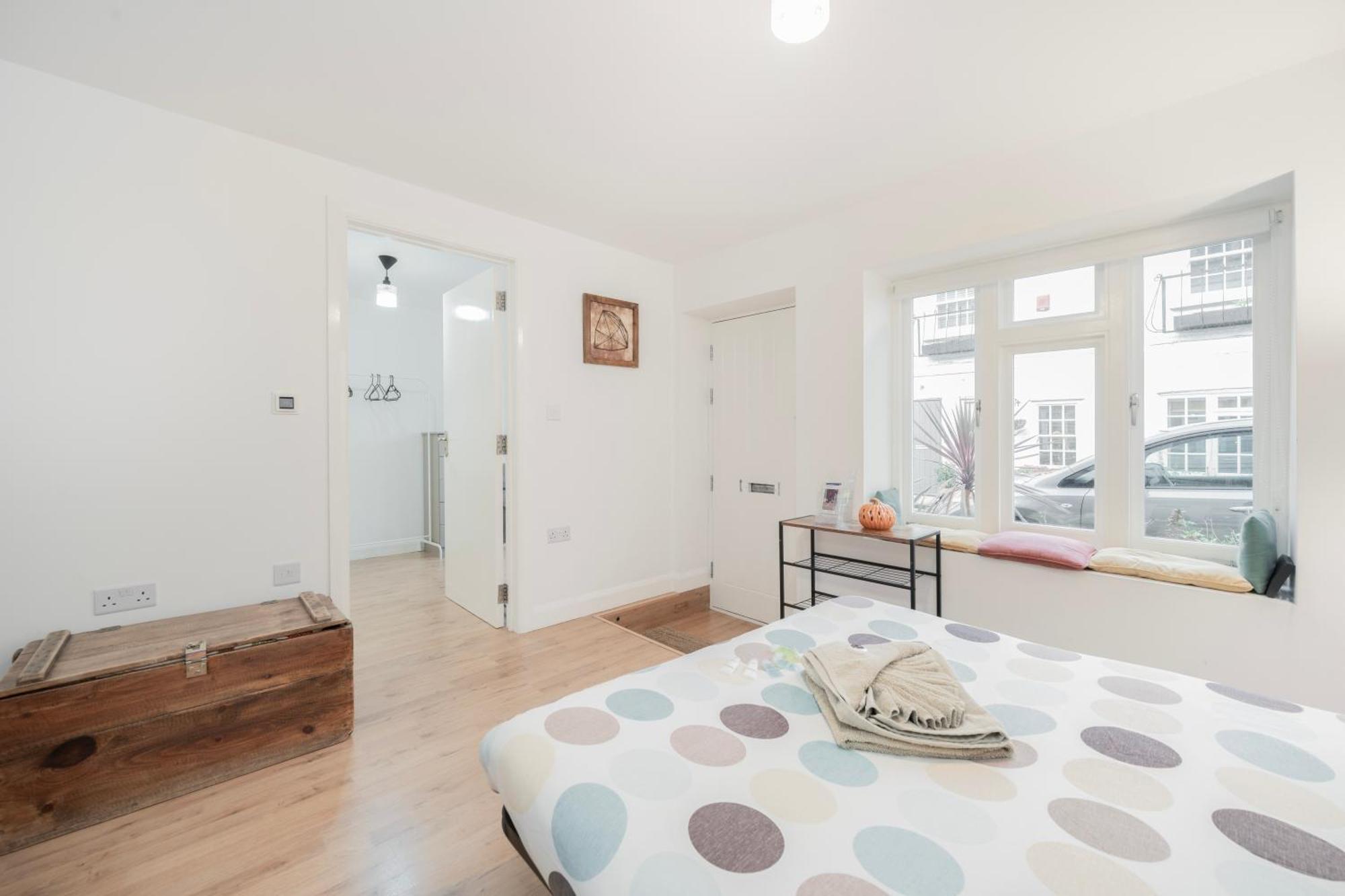 Modern One Bedroom Flat In Central Londra Exterior foto