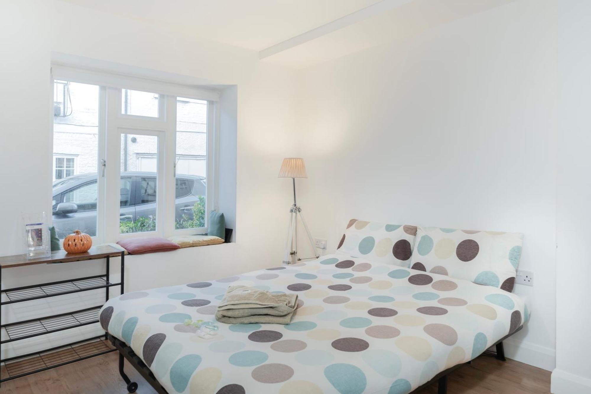 Modern One Bedroom Flat In Central Londra Exterior foto