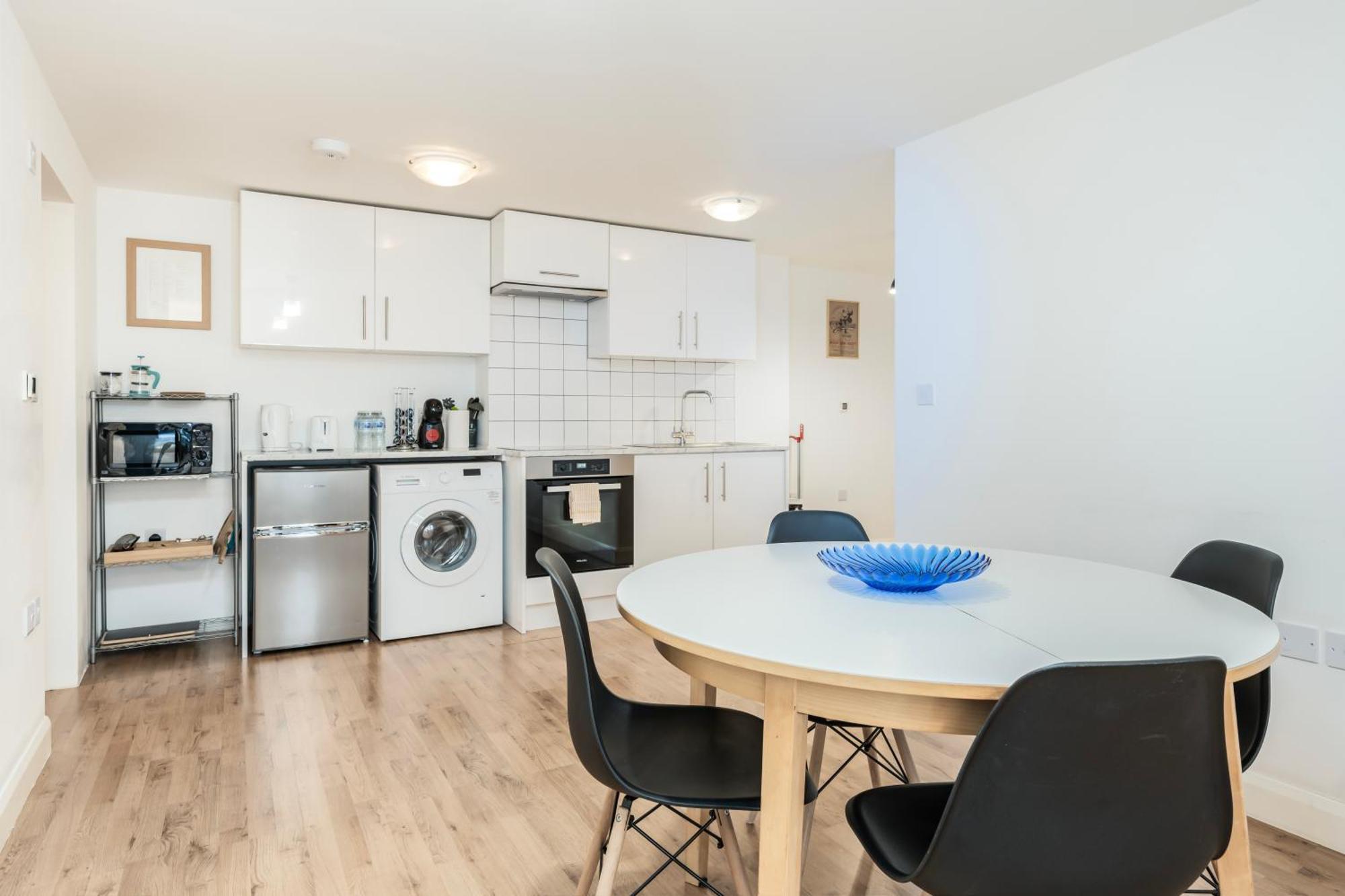 Modern One Bedroom Flat In Central Londra Exterior foto